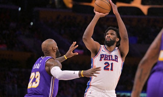 Kaiyun-东契奇伤退，湖人逆转76人，谁是赢球功臣？数据不说谎！里皇太强